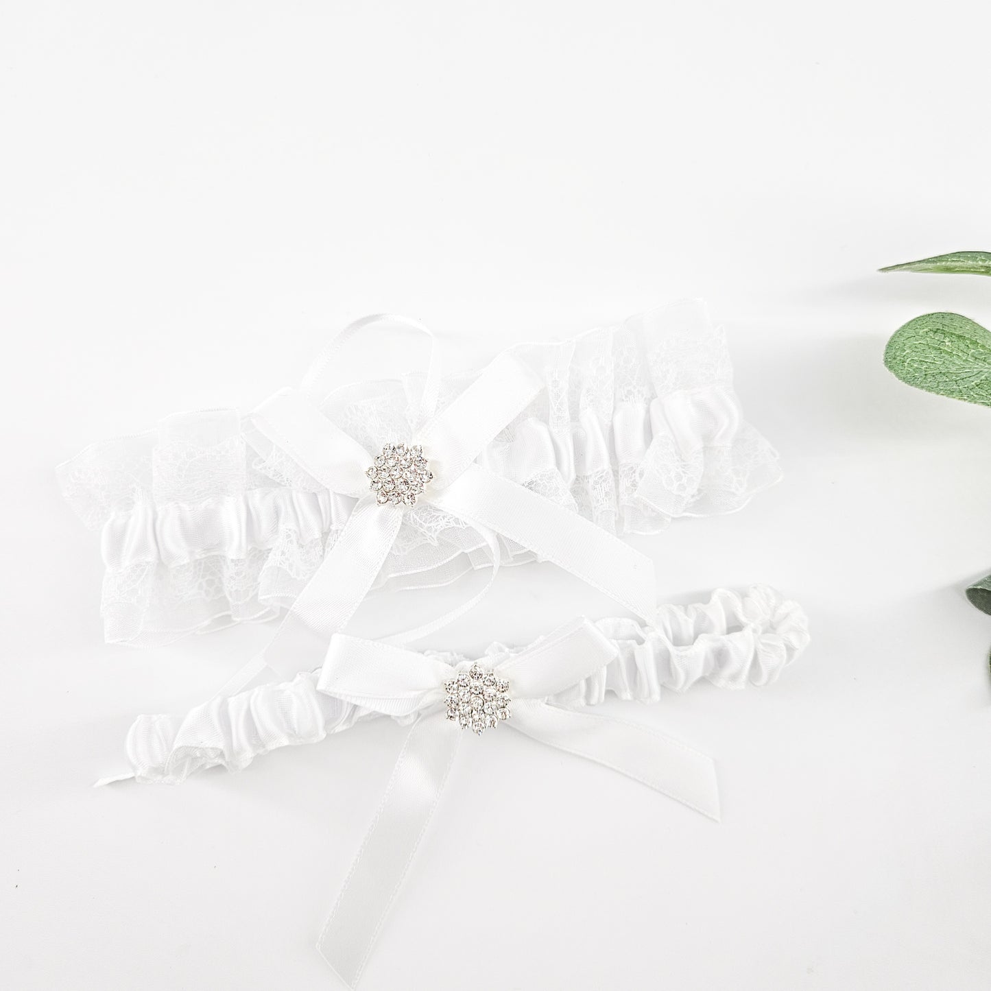 White Bridal Garter Set – Wedding Gift | Build Your Own Gift Box Uk