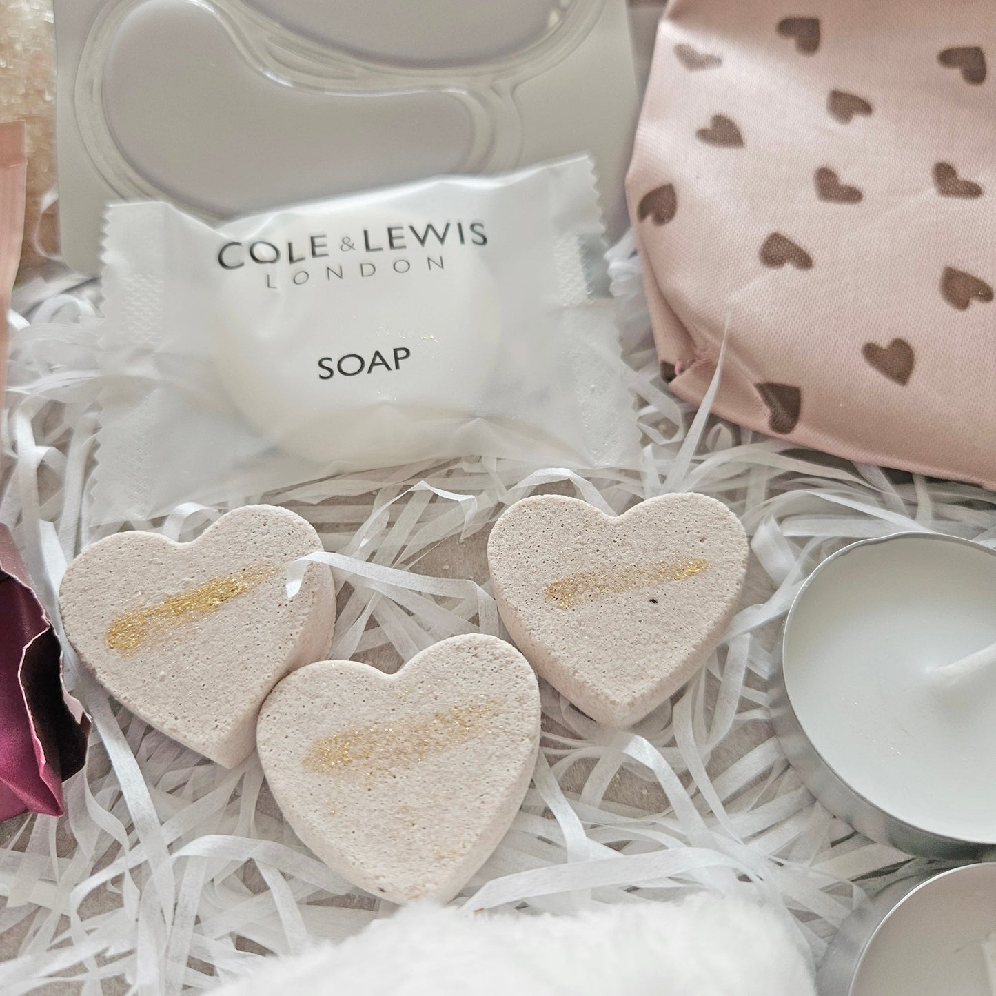 beauty pamper hamper for her hug in a box gifts by post for her