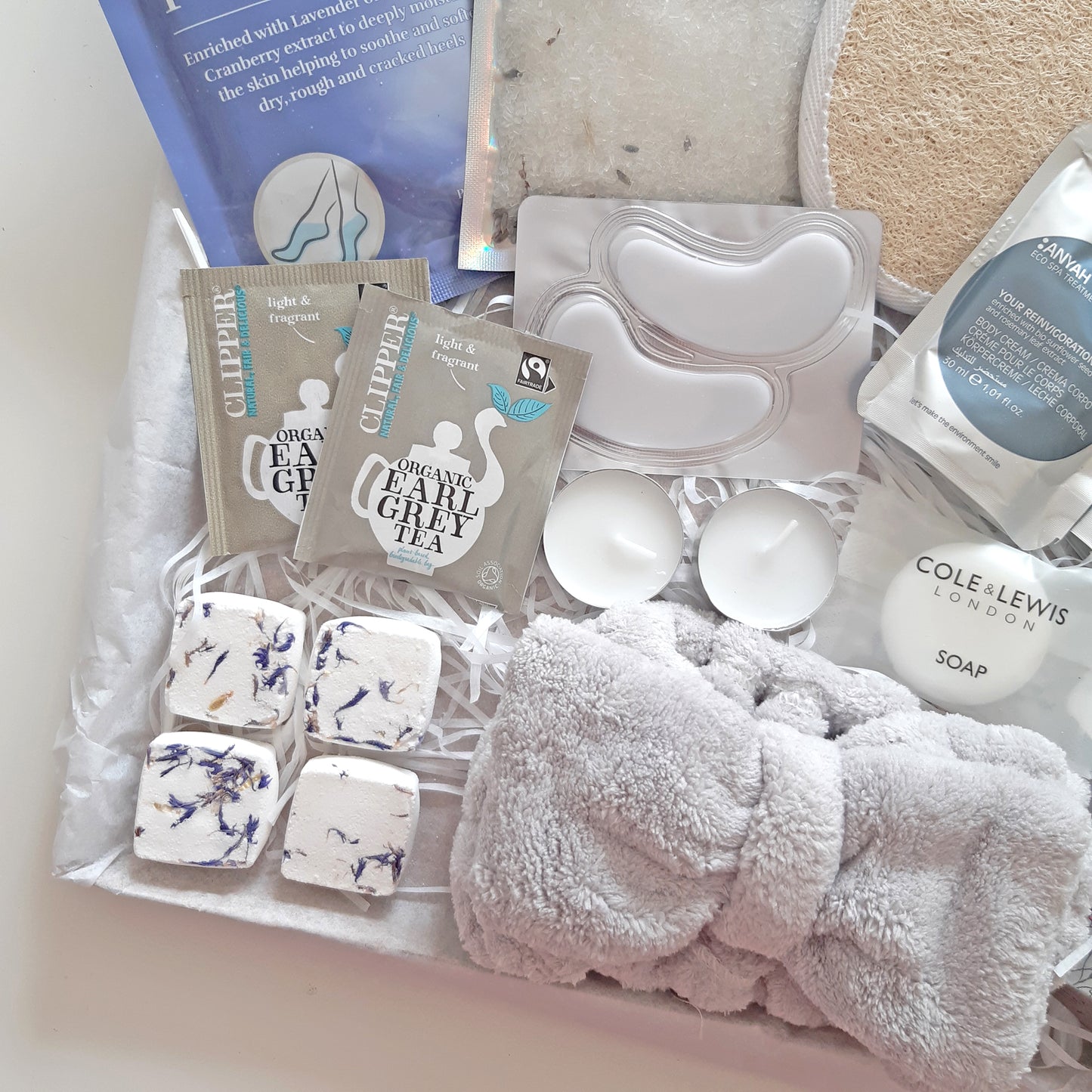 SENDING HUGS PAMPER BOX