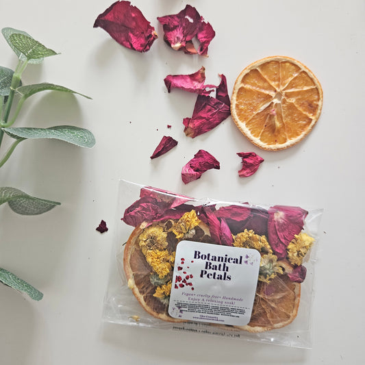 Dried flower petals | bath ritual pamper hamper gift box uk