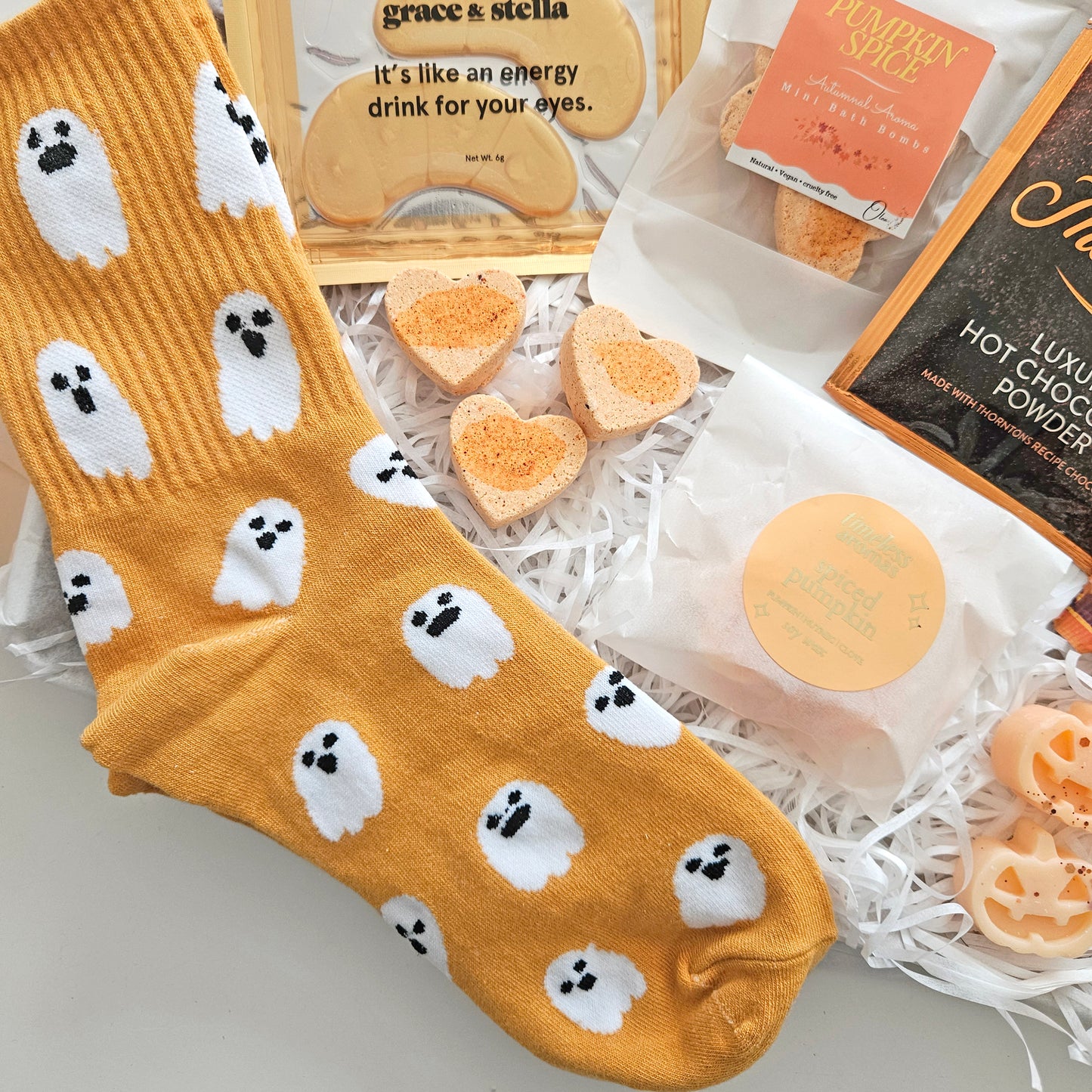 HALLOWEEN SELF CARE PRESENT | BOO BOX