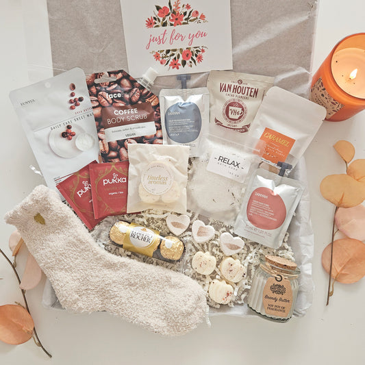 COSY RELAXATION WELLBEING HAMPER