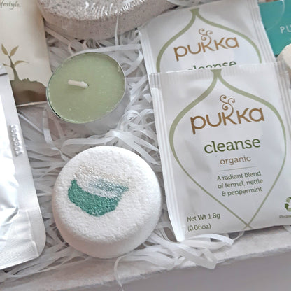 Green Serenity Pamper Box | Luxury pamper hamper gifts for female friends