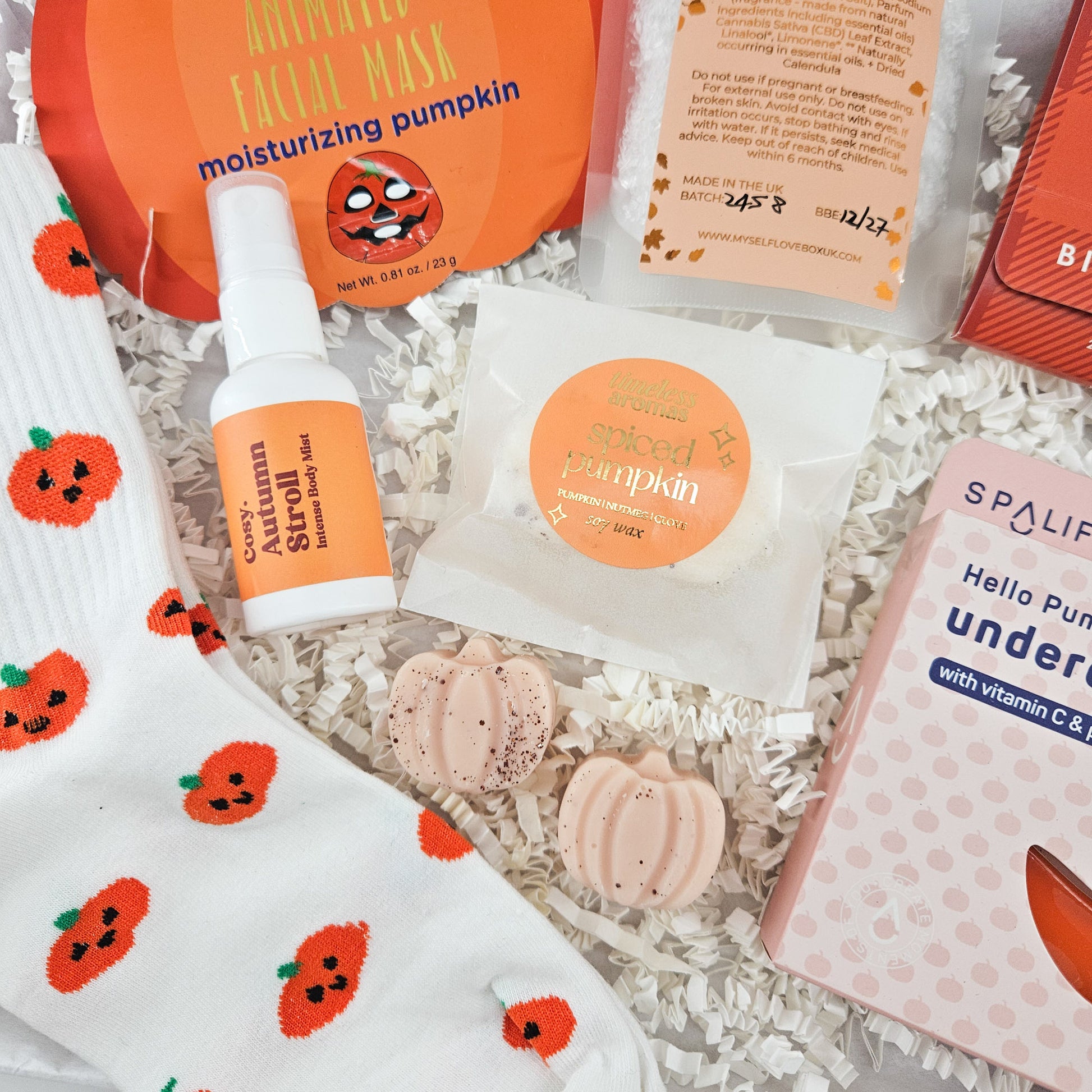 Halloween Pamper Gift Set for Her | Pumpkin Glow Box