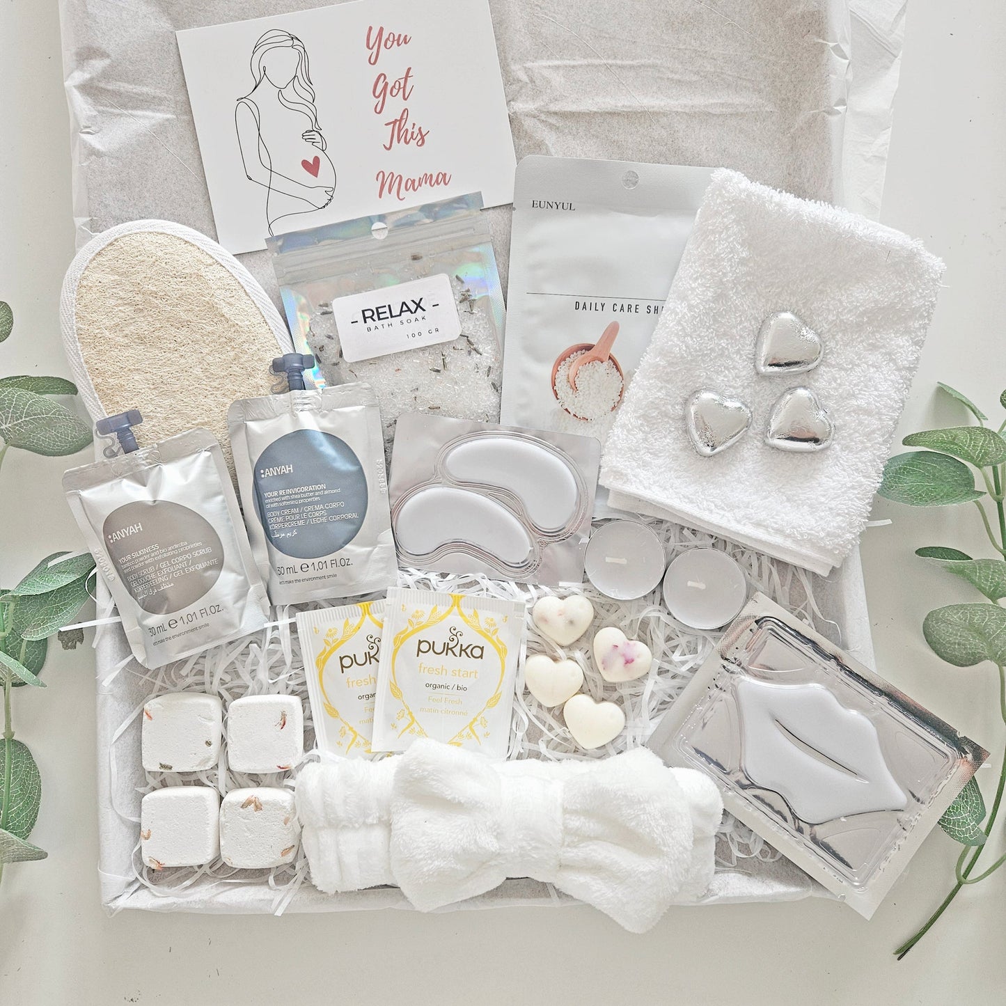 MAMA TO BE MATERNITY SELF-CARE HAMPER