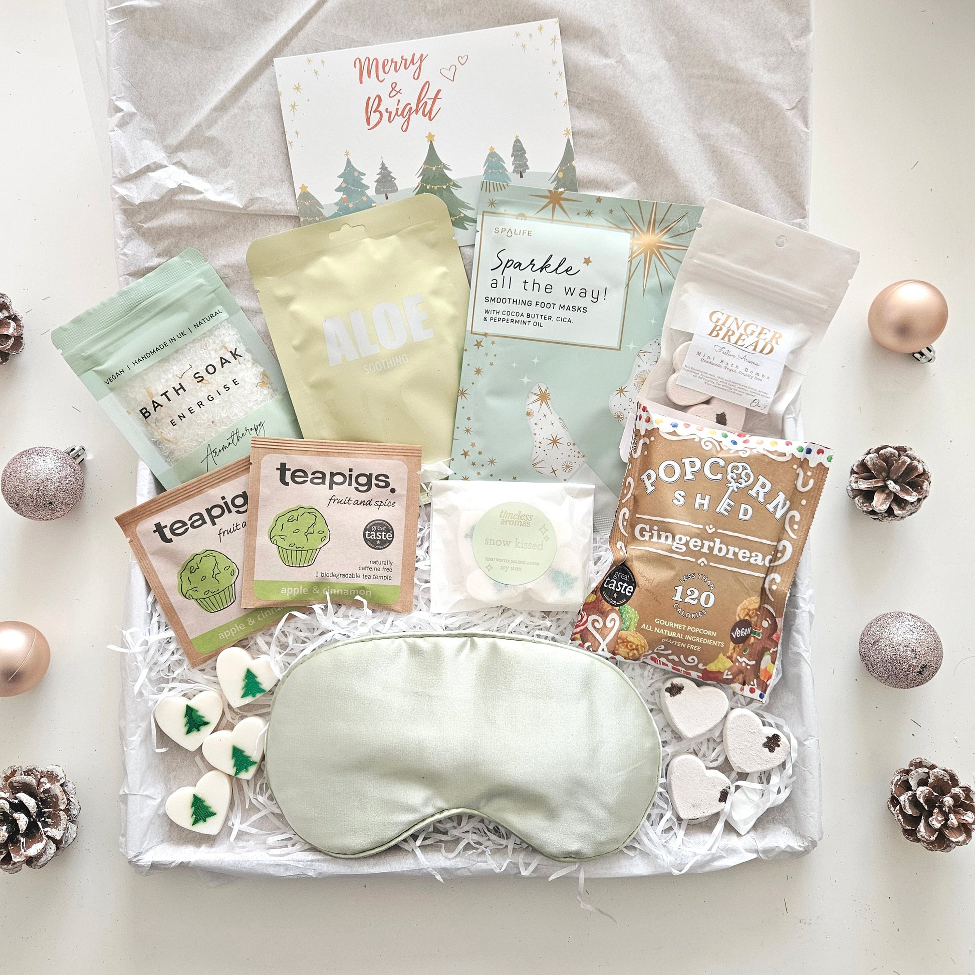 SPARKLE ALL THE WAY  LUXURY CHRISTMAS PAMPER GIFT BOX