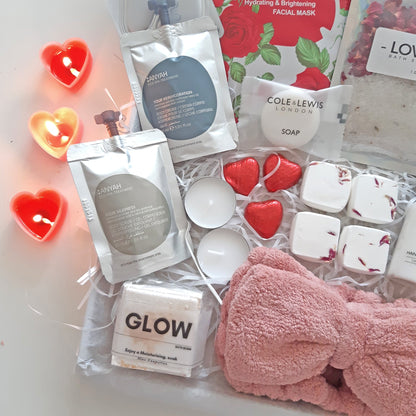 anniversary Gifts | Luxury pamper gift sets For her next day delivery uk