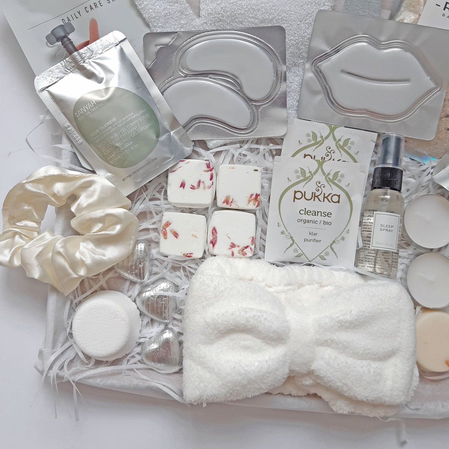 bride to be pamper hamper gifts pamper presents for bride to be