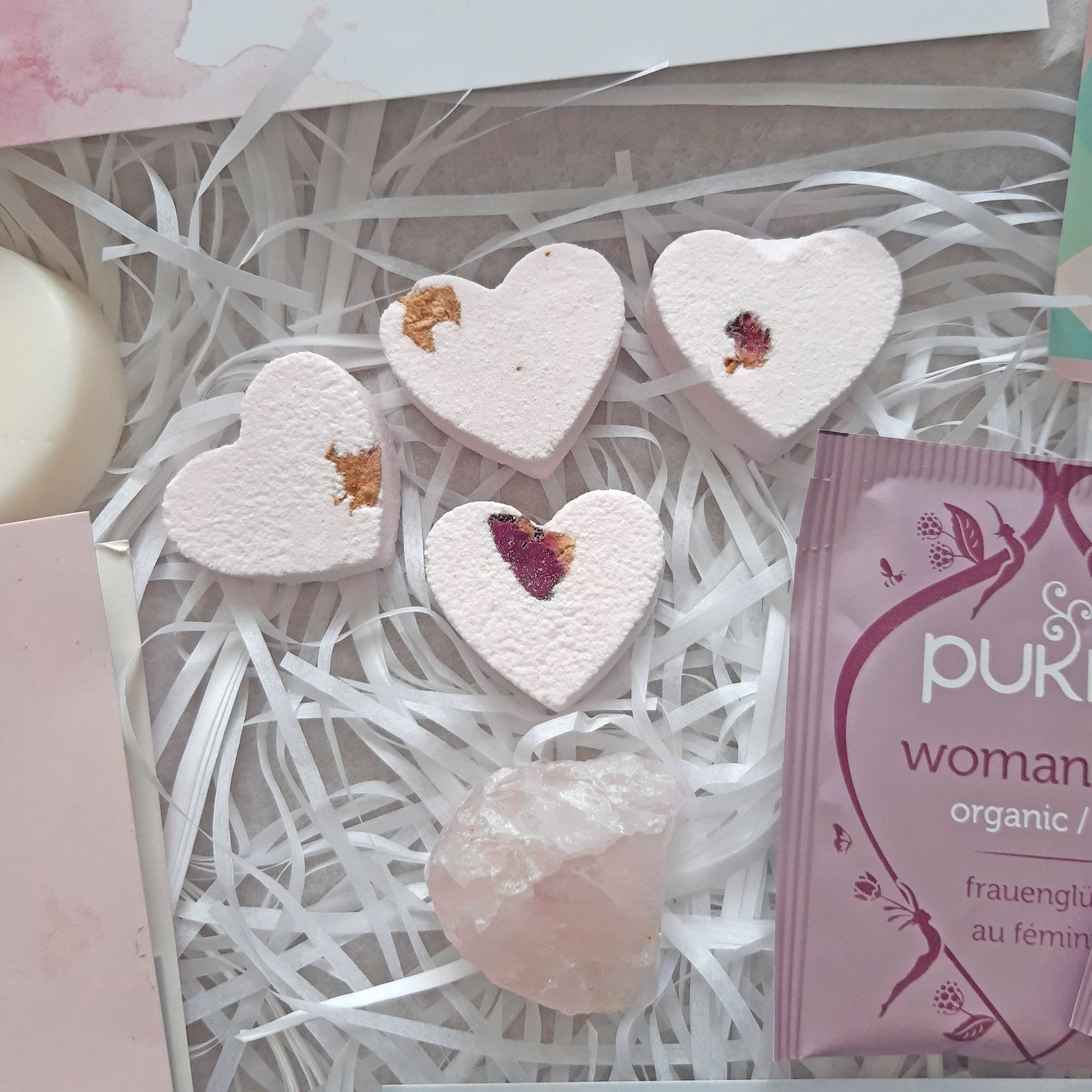 gift hampers for ladies &amp; birthday presents by post