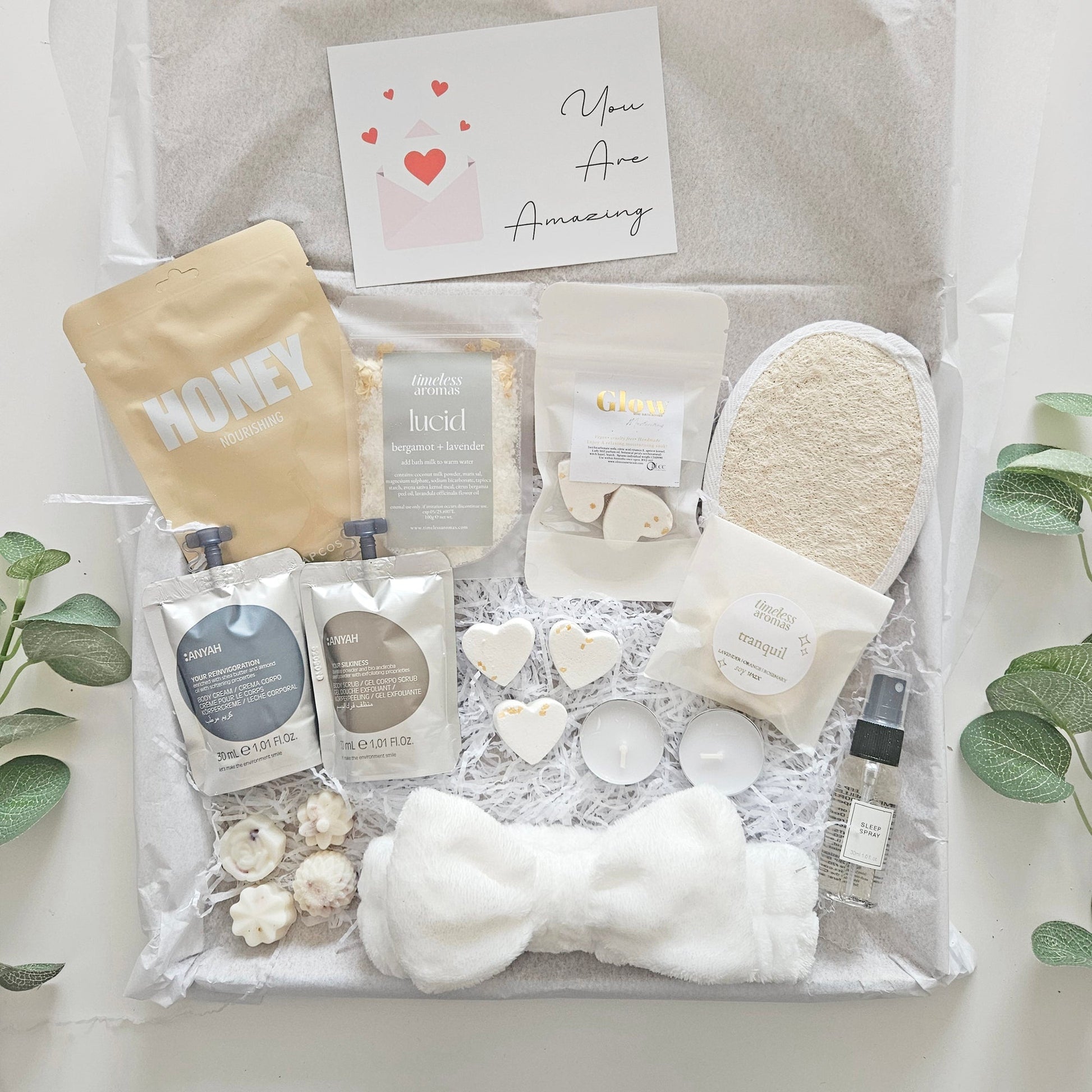 luxury pamper gifts box for ladies bride to be gifts