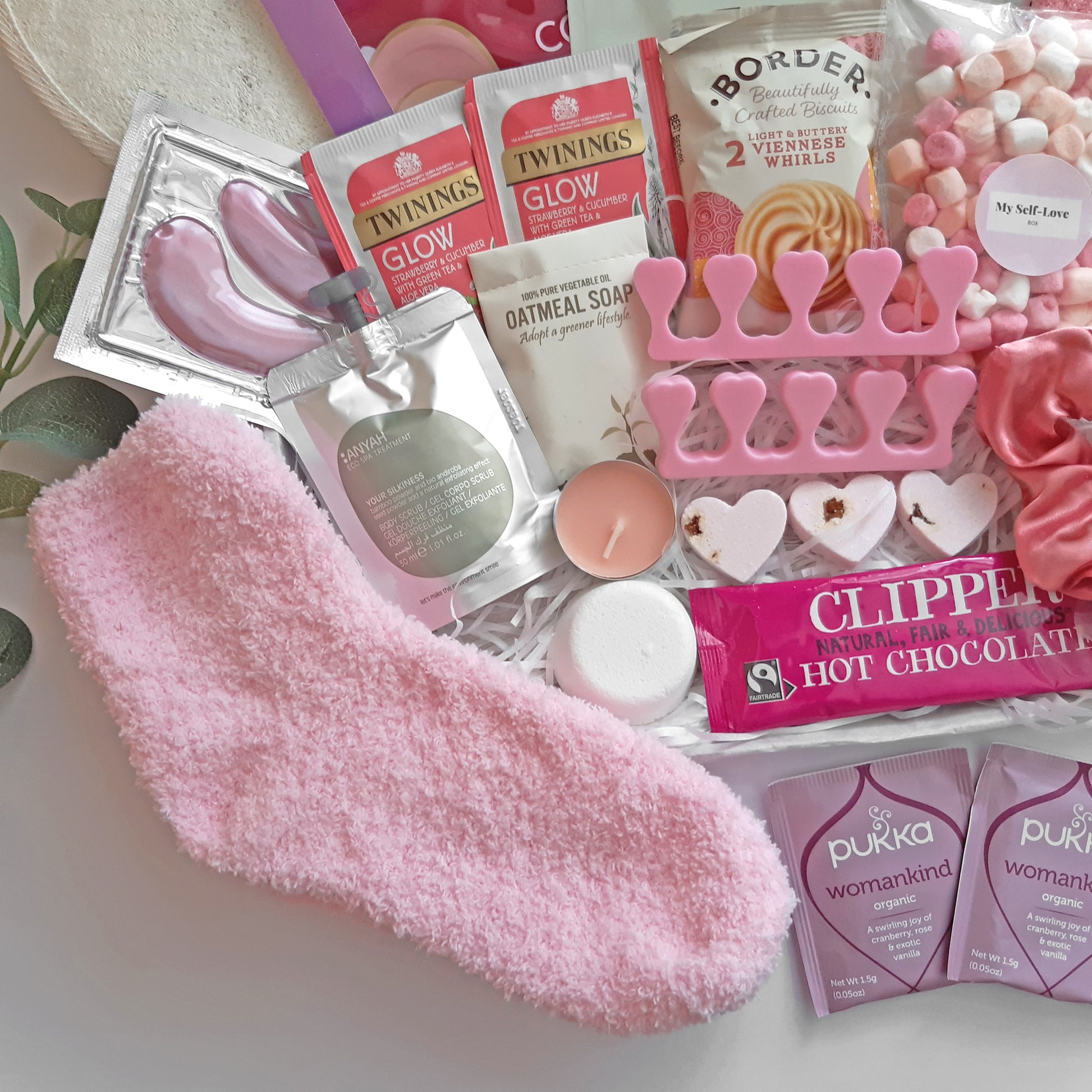 Luxury Home Spa Pamper Kit | gift ideas for lady friends next day delivery